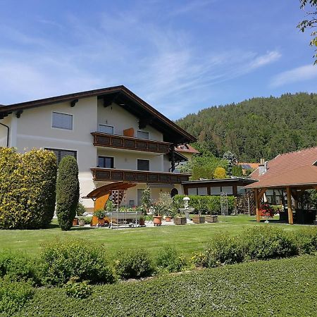 Ferienwohnungen Oranhof Velden am Worthersee Bagian luar foto