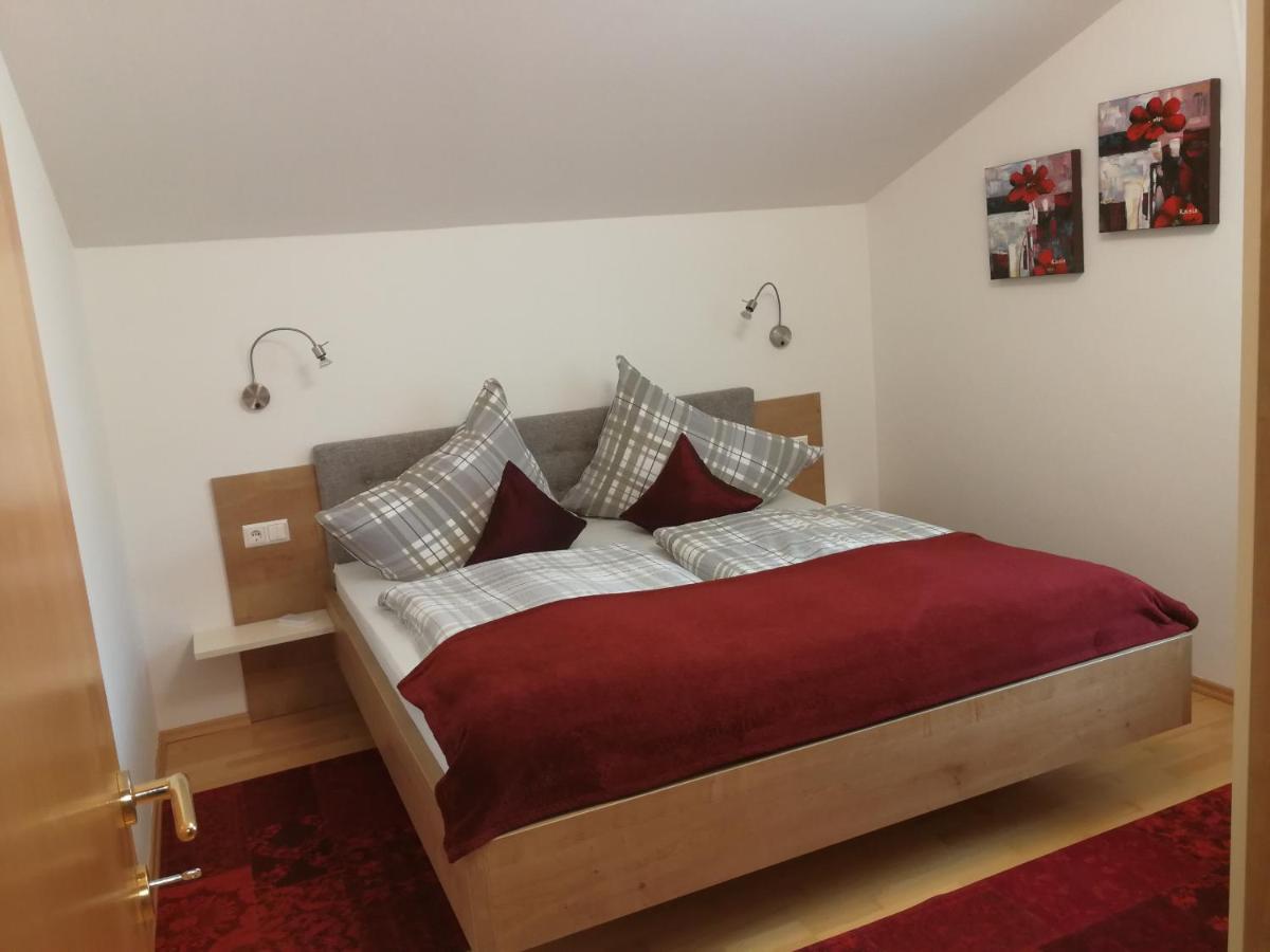 Ferienwohnungen Oranhof Velden am Worthersee Bagian luar foto